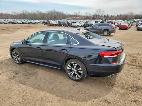 2022 Volkswagen Passat, VIN 1VWSA7A36NC004144. Фото 2 из 6 с аукциона Copart. Каталог авто из США OpenDataCar.