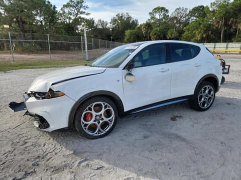 2024 Alfa romeo Tonale, VIN ZASPATCW9R3040249. Фото 1 з 6 з аукціону Copart. Каталог авто зі США OpenDataCar.