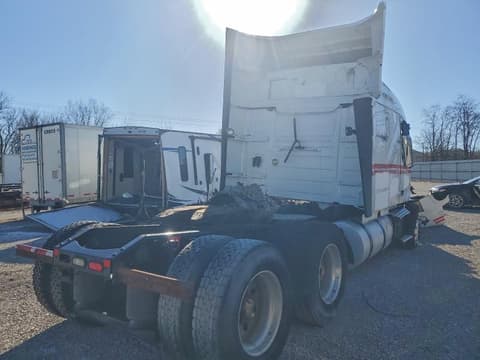 2017 Volvo VNL, VIN 4V4NC9EH7HN979065. Фото 4 з 6 з аукціону Copart. Каталог авто зі США OpenDataCar.