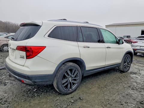 2017 Honda Pilot, VIN 5FNYF6H02HB020787. Фото 3 з 6 з аукціону Copart. Каталог авто зі США OpenDataCar.