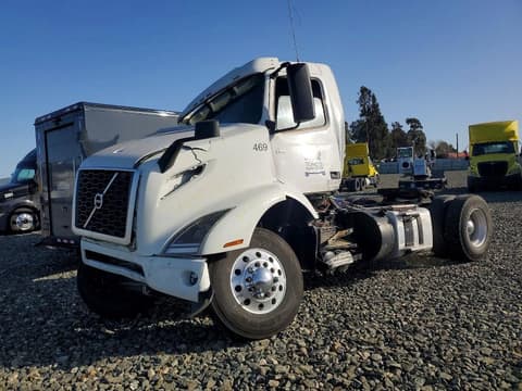 2019 Volvo VNR, VIN 4V4W19EHXKN905298. Zdjęcie 2 z 6 z aukcji Copart. Katalog aut z USA OpenDataCar.