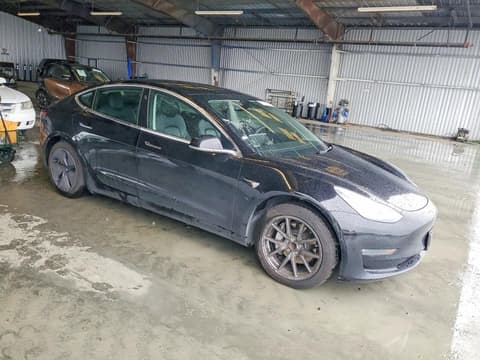 2019 Tesla Model 3, VIN 5YJ3E1EA7KF424527. Фото 4 з 6 з аукціону Copart. Каталог авто зі США OpenDataCar.