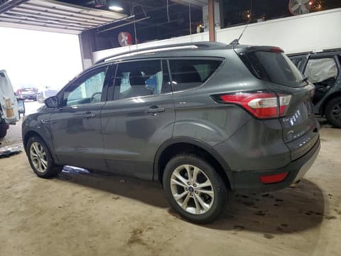 2018 Ford Escape, VIN 1FMCU9GD9JUC70669. Фото 2 з 6 з аукціону Copart. Каталог авто зі США OpenDataCar.