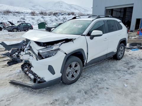 2023 Toyota RAV4, VIN 2T3P1RFV9PW400826. Фото 1 з 6 з аукціону Copart. Каталог авто зі США OpenDataCar.