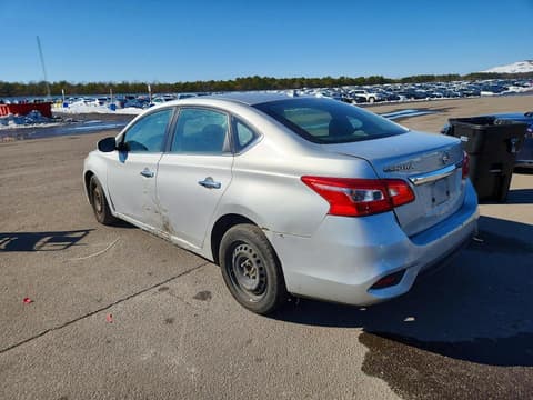 2017 Nissan Sentra, VIN 3N1AB7AP2HL664952. Фото 2 з 6 з аукціону Copart. Каталог авто зі США OpenDataCar.