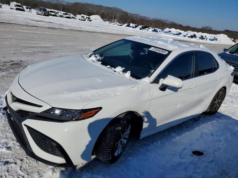 2022 Toyota Camry, VIN 4T1G11AK0NU638097. Фото 1 з 6 з аукціону Copart. Каталог авто зі США OpenDataCar.