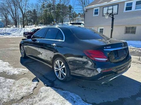 2017 Mercedes-benz E-Class, VIN WDDZF4KB6HA024228. Фото 2 из 6 с аукциона Copart. Каталог авто из США OpenDataCar.