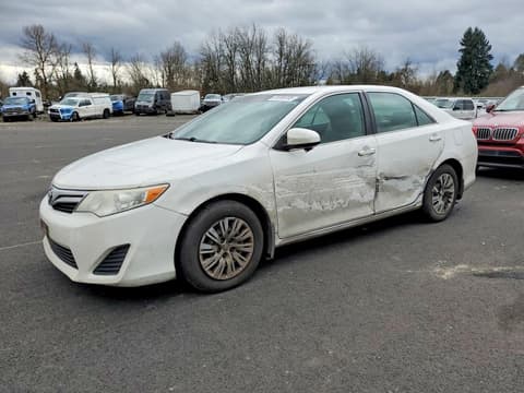 2013 Toyota Camry, VIN 4T4BF1FKXDR307567. Фото 1 з 6 з аукціону Copart. Каталог авто зі США OpenDataCar.