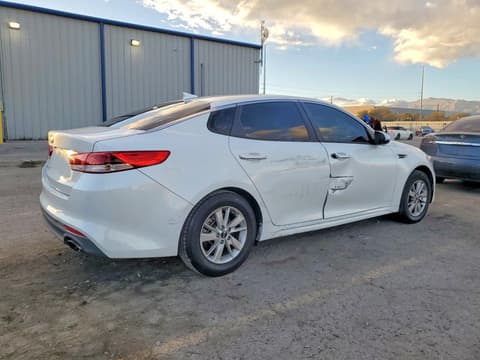 2016 Kia Optima, VIN 5XXGT4L39GG036071. Фото 3 из 6 с аукциона Copart. Каталог авто из США OpenDataCar.