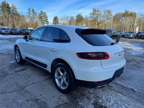 2017 Porsche Macan, VIN WP1AA2A52HLB83627. Фото 3 з 6 з аукціону Copart. Каталог авто зі США OpenDataCar.