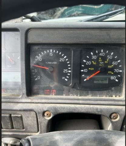 2002 Volvo VHD, VIN 4V5KC9UF92N324038. Zdjęcie 5 z 6 z aukcji Copart. Katalog aut z USA OpenDataCar.