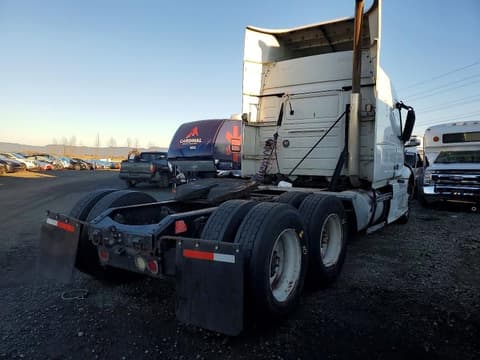 2020 Volvo VNR, VIN 4V4WC9EH8LN256886. Zdjęcie 4 z 6 z aukcji Copart. Katalog aut z USA OpenDataCar.