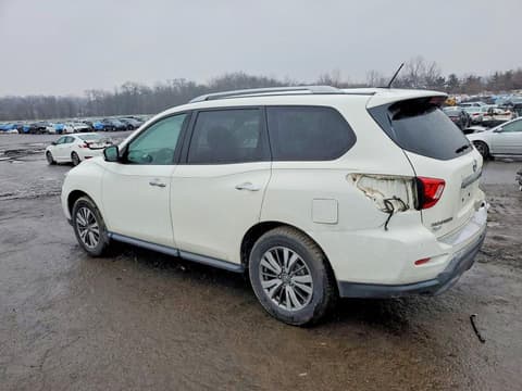 2018 Nissan Pathfinder, VIN 5N1DR2MM2JC613104. Фото 2 з 6 з аукціону Copart. Каталог авто зі США OpenDataCar.