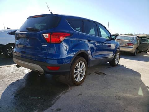 2019 Ford Escape, VIN 1FMCU0GD3KUB50895. Фото 3 з 6 з аукціону Copart. Каталог авто зі США OpenDataCar.