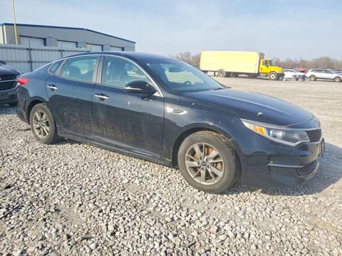 2016 Kia Optima, VIN 5XXGT4L12GG077723. Фото 4 з 6 з аукціону Copart. Каталог авто зі США OpenDataCar.