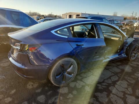 2018 Tesla Model 3, VIN 5YJ3E1EB9JF120137. Фото 3 з 6 з аукціону Copart. Каталог авто зі США OpenDataCar.