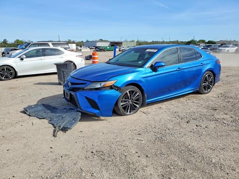 2018 Toyota Camry, VIN 4T1B61HK5JU130459. Zdjęcie 1 z 6 z aukcji Copart. Katalog aut z USA OpenDataCar.