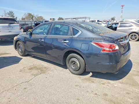 2015 Nissan Altima, VIN 1N4AL3AP2FC279294. Фото 2 з 6 з аукціону Copart. Каталог авто зі США OpenDataCar.