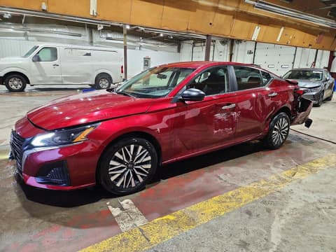 2024 Nissan Altima, VIN 1N4BL4DW6RN395457. Фото 1 з 6 з аукціону Copart. Каталог авто зі США OpenDataCar.