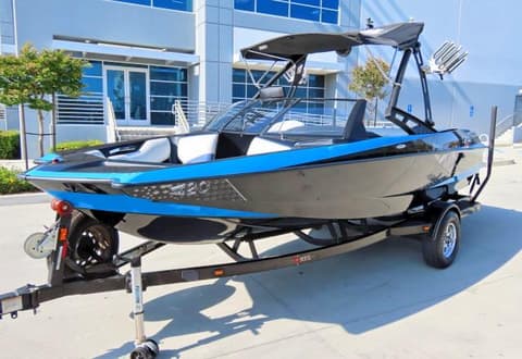 2011 Axis Wake, VIN AWRB0568A111. Zdjęcie 2 z 6 z aukcji Copart. Katalog aut z USA OpenDataCar.