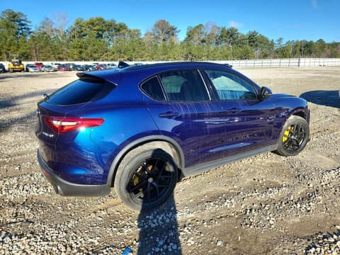 2018 Alfa romeo Stelvio, VIN ZASFAKNN0J7C28152. Фото 3 з 6 з аукціону Copart. Каталог авто зі США OpenDataCar.