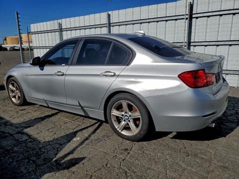 2013 Bmw 3 Series, VIN WBA3C1G56DNR47187. Фото 2 з 6 з аукціону Copart. Каталог авто зі США OpenDataCar.