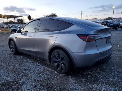 2025 Tesla Model Y, VIN 7SAYGAEE0SF231383. Фото 2 з 6 з аукціону Copart. Каталог авто зі США OpenDataCar.