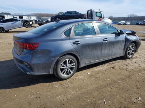 2024 Kia Forte, VIN 3KPF24AD4RE799489. Фото 3 з 6 з аукціону Copart. Каталог авто зі США OpenDataCar.