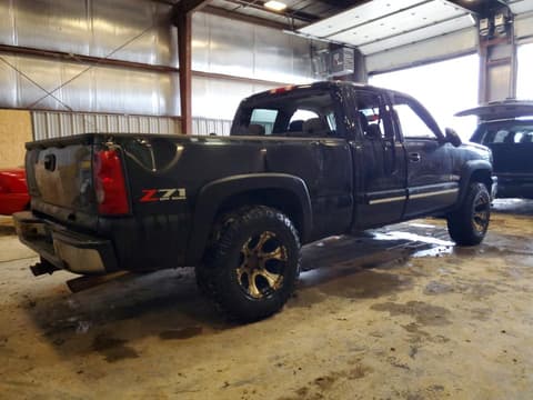 2005 Chevrolet Silverado, VIN 1GCEK19B55E117206. Фото 3 з 6 з аукціону Copart. Каталог авто зі США OpenDataCar.