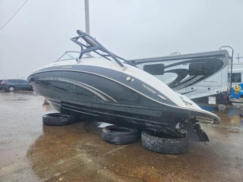 2013 Yamaha Boat, VIN YAMC0314F313. Фото 3 из 6 с аукциона Copart. Каталог авто из США OpenDataCar.
