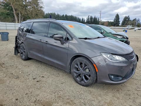 2020 Chrysler Pacifica, VIN 2C4RC1GG3LR102717. Фото 4 з 6 з аукціону Copart. Каталог авто зі США OpenDataCar.