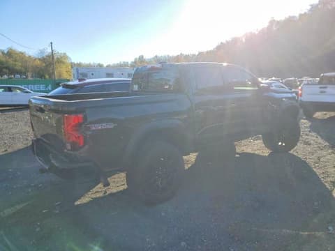 2023 Chevrolet Colorado, VIN 1GCPTEEK9P1139013. Zdjęcie 3 z 6 z aukcji Copart. Katalog aut z USA OpenDataCar.