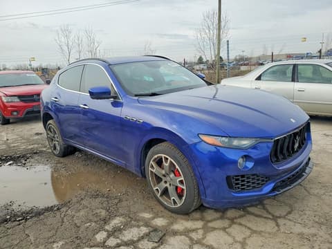 2017 Maserati Levante, VIN ZN661YUS0HX246615. Фото 4 з 6 з аукціону Copart. Каталог авто зі США OpenDataCar.