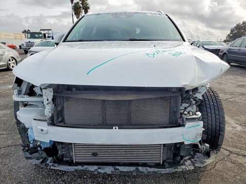 2022 Volvo XC40, VIN YV4AC2HKXN2773743. Фото 5 з 6 з аукціону Copart. Каталог авто зі США OpenDataCar.