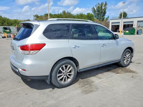 2016 Nissan Pathfinder, VIN 5N1AR2MN9GC645598. Фото 4 з 6 з аукціону Copart. Каталог авто зі США OpenDataCar.