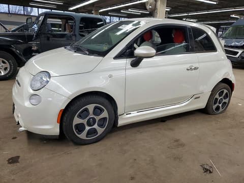 2013 Fiat 500, VIN 3C3CFFGE8DT751652. Фото 1 з 6 з аукціону Copart. Каталог авто зі США OpenDataCar.