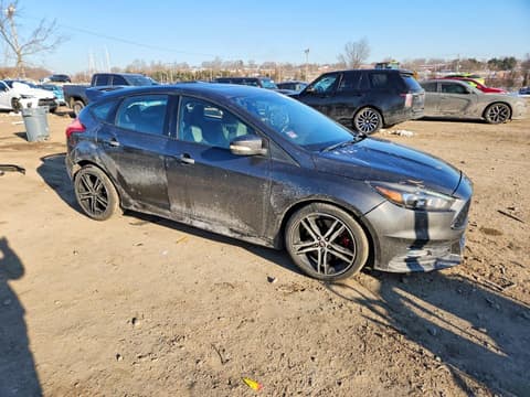 2018 Ford Focus, VIN 1FADP3L92JL256803. Фото 4 из 6 с аукциона Copart. Каталог авто из США OpenDataCar.