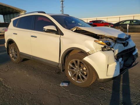 2018 Toyota RAV4, VIN JTMDFREV2JJ196415. Фото 4 з 6 з аукціону Copart. Каталог авто зі США OpenDataCar.