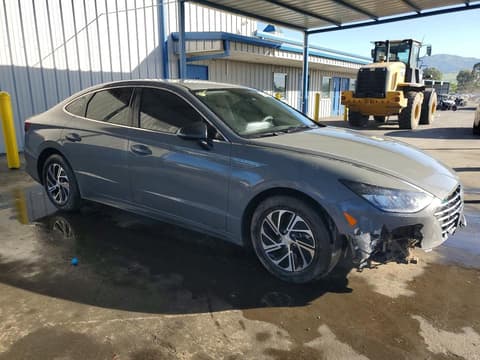 2021 Hyundai Sonata Hybrid, VIN KMHL24JJXMA017986. Фото 4 з 6 з аукціону Copart. Каталог авто зі США OpenDataCar.