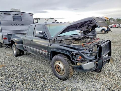 1998 Dodge Ram 3500, VIN 1B7MC3369WJ230620. Фото 4 з 6 з аукціону Copart. Каталог авто зі США OpenDataCar.