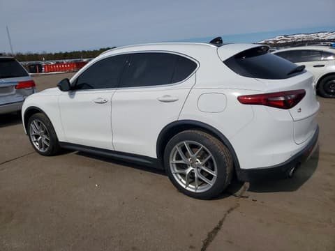 2018 Alfa romeo Stelvio, VIN ZASFAKRN4J7C16824. Фото 2 з 6 з аукціону Copart. Каталог авто зі США OpenDataCar.