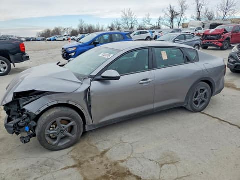 2025 Kia K4, VIN 3KPFT4DE4SE039067. Фото 1 из 6 с аукциона Copart. Каталог авто из США OpenDataCar.