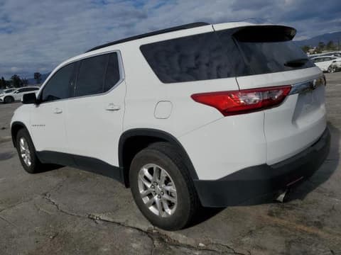 2021 Chevrolet Traverse, VIN 1GNERGKW2MJ117785. Фото 2 з 6 з аукціону Copart. Каталог авто зі США OpenDataCar.