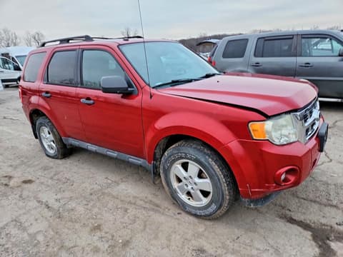 2011 Ford Escape, VIN 1FMCU9DG4BKB32811. Фото 4 з 6 з аукціону Copart. Каталог авто зі США OpenDataCar.