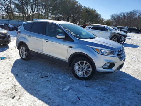 2017 Ford Escape, VIN 1FMCU0GD5HUB22024. Фото 4 з 6 з аукціону Copart. Каталог авто зі США OpenDataCar.