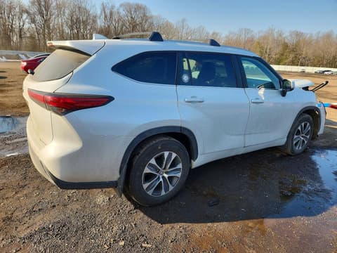 2023 Toyota Highlander, VIN 5TDKDRBH4PS023924. Фото 3 з 6 з аукціону Copart. Каталог авто зі США OpenDataCar.
