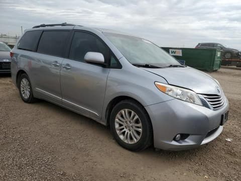 2015 Toyota Sienna, VIN 5TDYK3DC5FS670233. Фото 4 з 6 з аукціону Copart. Каталог авто зі США OpenDataCar.