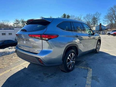 2021 Toyota Highlander, VIN 5TDHZRAH7MS056800. Фото 3 з 6 з аукціону Copart. Каталог авто зі США OpenDataCar.