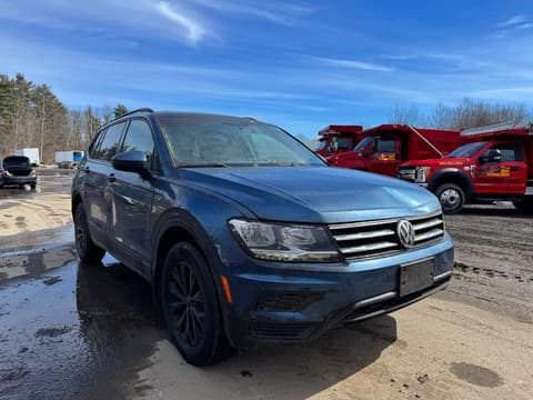 2020 Volkswagen Tiguan, VIN 3VV0B7AX7LM015922. Фото 1 из 6 с аукциона Copart. Каталог авто из США OpenDataCar.