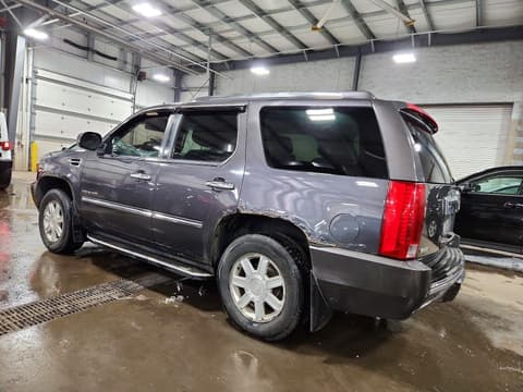 2010 Cadillac Escalade, VIN 1GYUKAEF8AR105021. Фото 2 з 6 з аукціону Copart. Каталог авто зі США OpenDataCar.